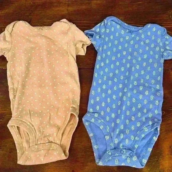 9 Month Girls Onesies - Picture 1 of 4